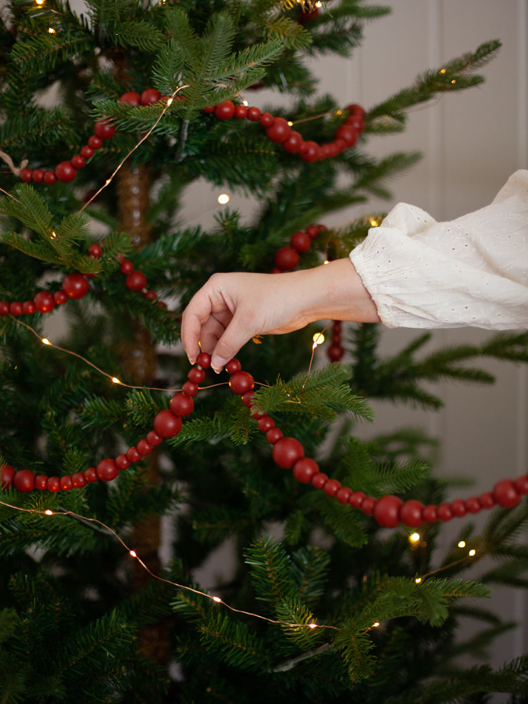 Red decorative wooden bead garland, Christmas tree garland